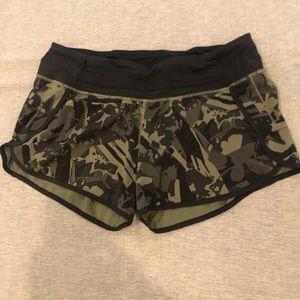 Lululemon camo shorts size 8